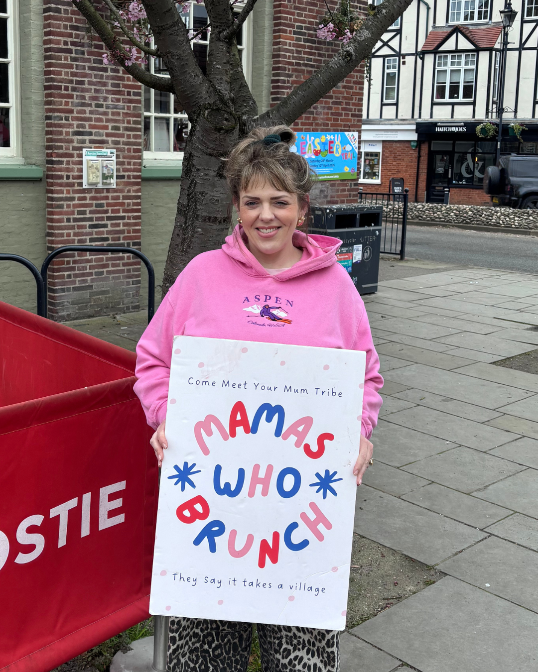 Jade Hey!! I’m Jade, mama to 2 little girls and excited to be your Hampshire host